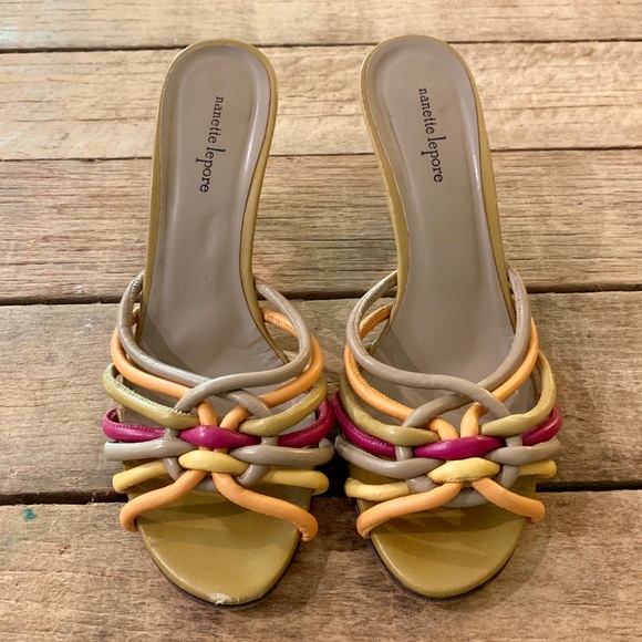 Anthropologie Shoes - 3/$25 💚 LAST CHANCE Anthro shoes 9